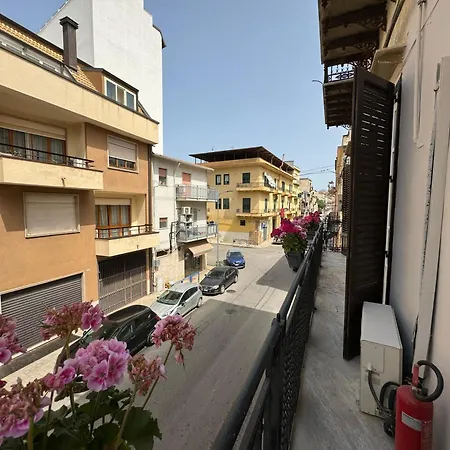 Angolo Lamia Sicily * Partinico
